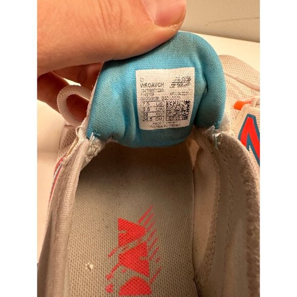 New Balance Womens Fresh Foam Roav WROAVCH White Running Shoes Sneakers Size 7.5 - Picture 9 of 9